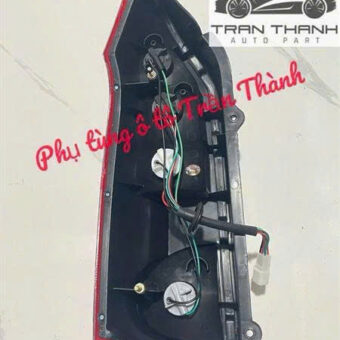 Đèn hậu Kenbo Van 5 chỗ